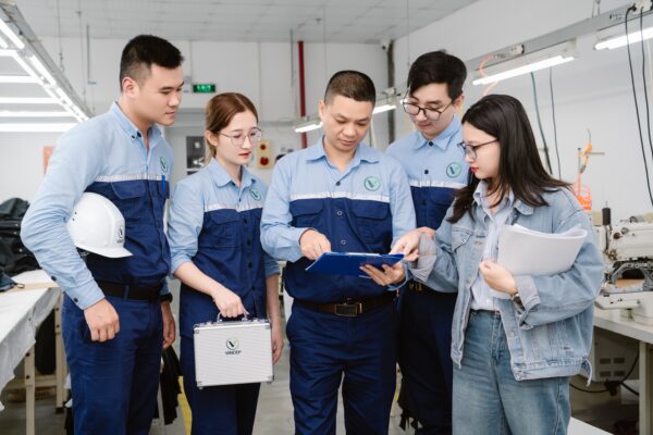 Dich-vu-kiem-ke-khi-nha-kinh.