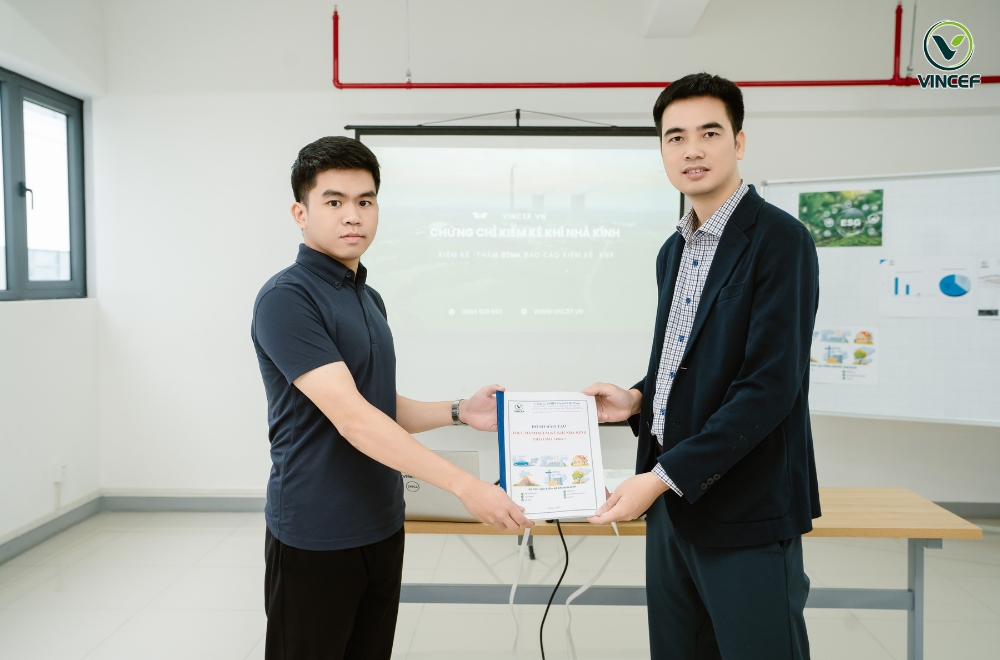 Khoa-hoc-cap-chung-chi-kiem-ke-khi-nha-kinh