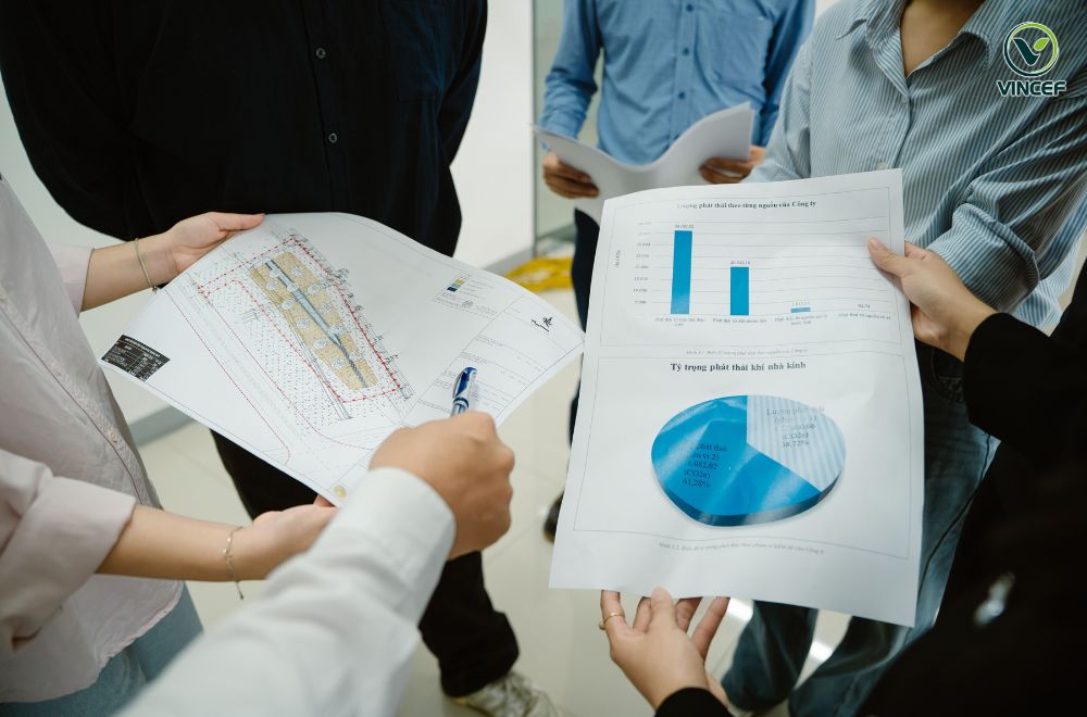 Nop-mau-bao-cao-kiem-ke-khi-nha-kinh.