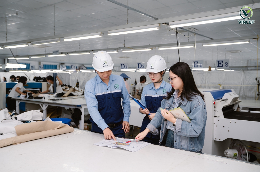 Chuyen-gia-danh-gia-thu-tuc-cap-giay-phep-moi-truong